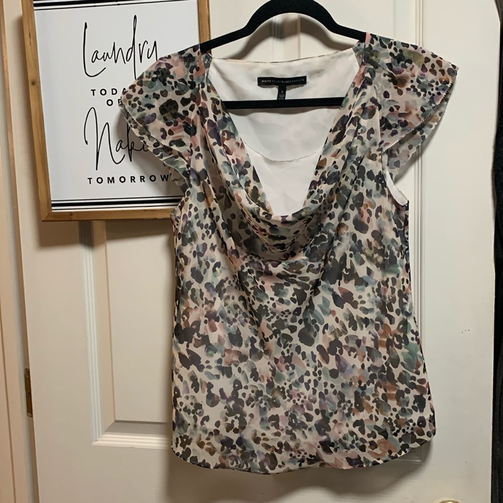 White House Black Market abstract print top size Small EUC